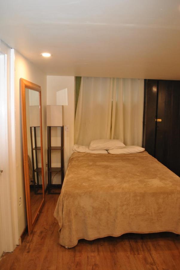 Ewr Airport Multilevel Guest House Room With 2-3 Beds Newark Exterior photo